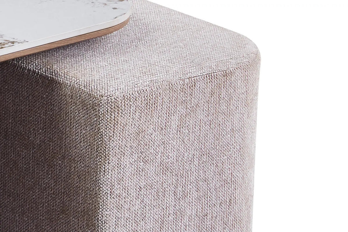 Table Basse avec 4 Poufs en Tissu Pierre Brillante AVORA - 80 x 80 cm